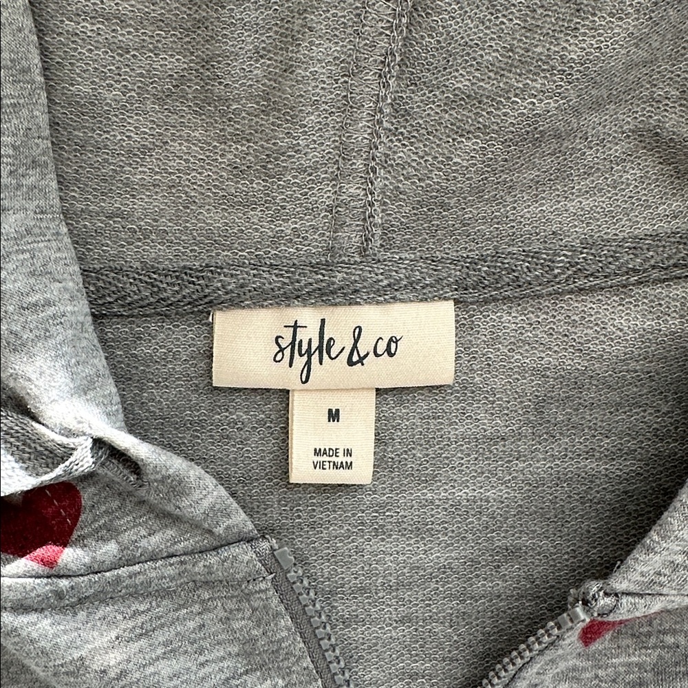 Style & Co. Gray Hoodie with Red Heart Pattern Size M. - Picture 14 of 16